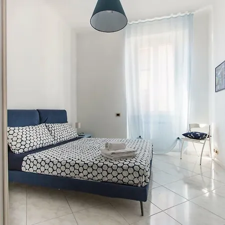 Blucinqueterre Apartment