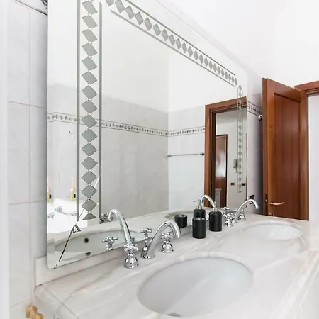 Blucinqueterre Apartment La Spezia